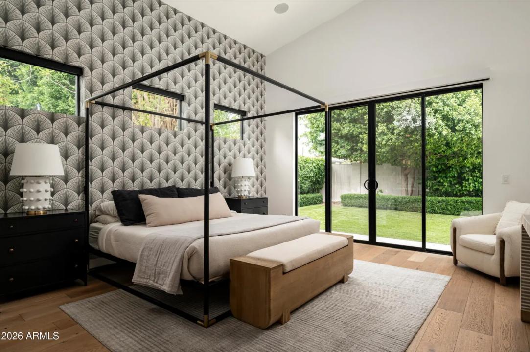 Real Estate Picture 19