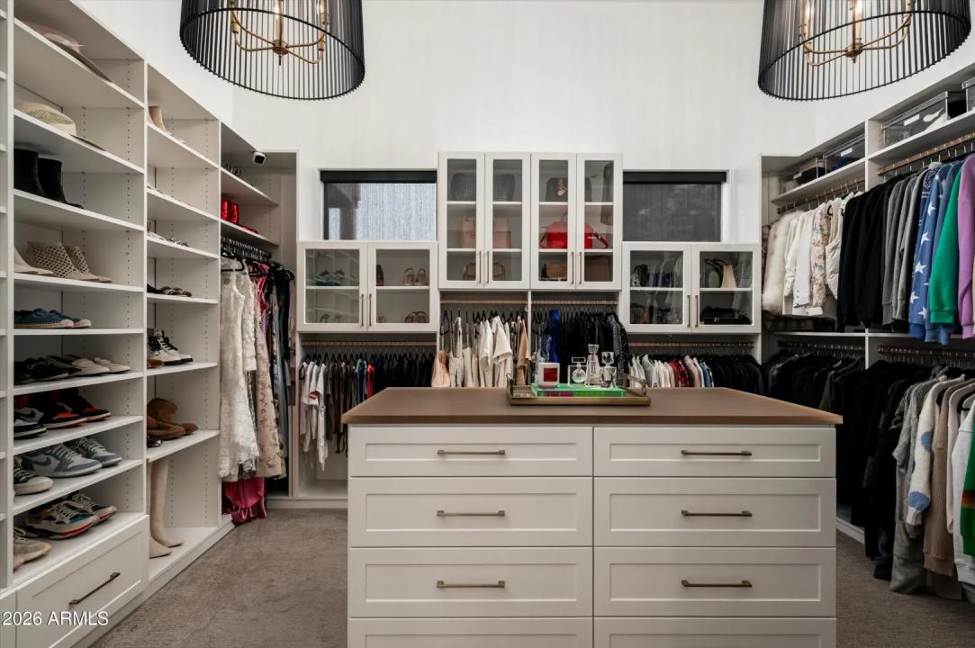 Real Estate Picture 25