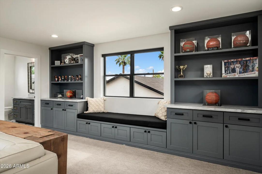 Real Estate Picture 35