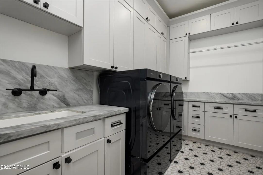 Real Estate Picture 38