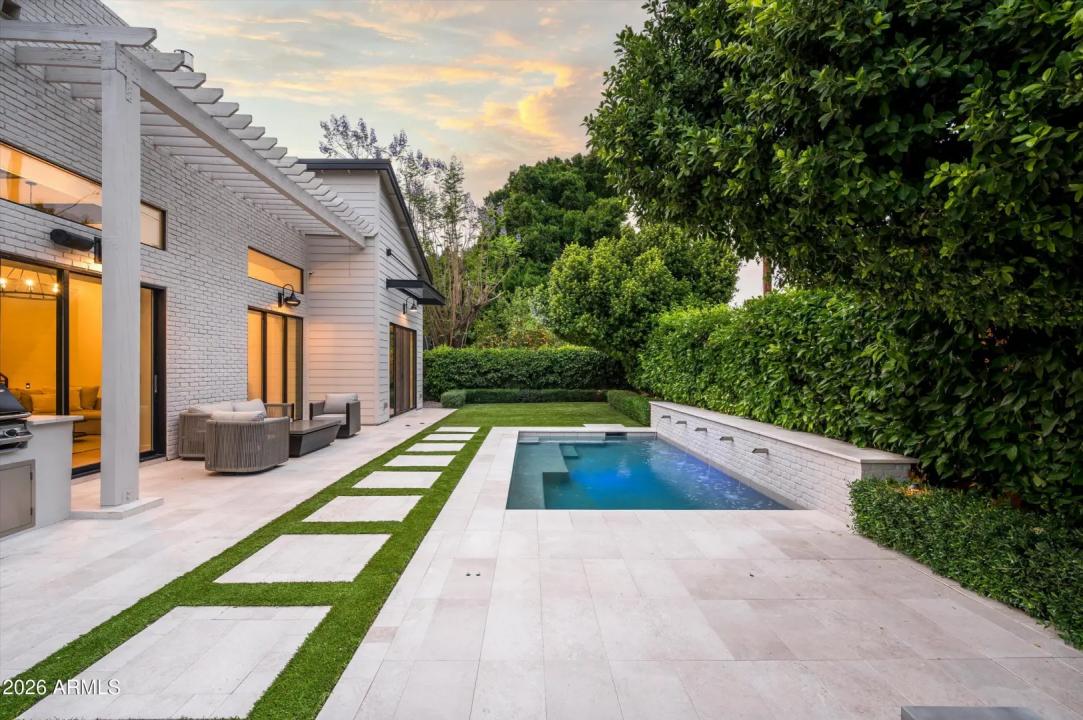 Real Estate Picture 42