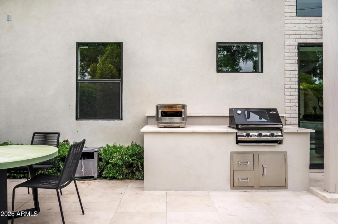 Real Estate Picture 41