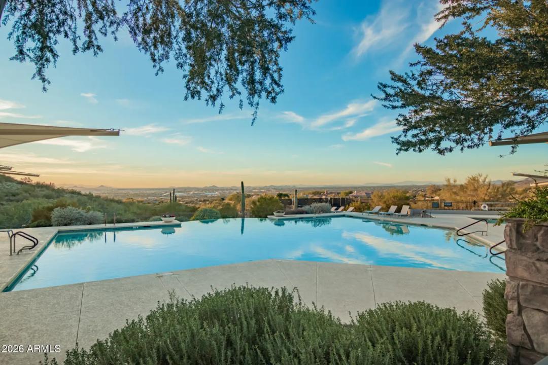 Real Estate Picture 33