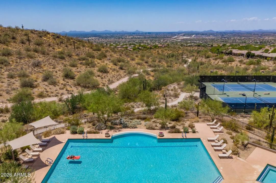 Real Estate Picture 34