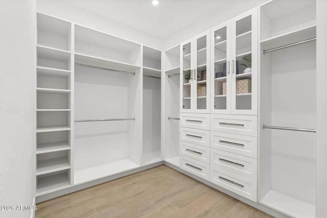 Real Estate Picture 17