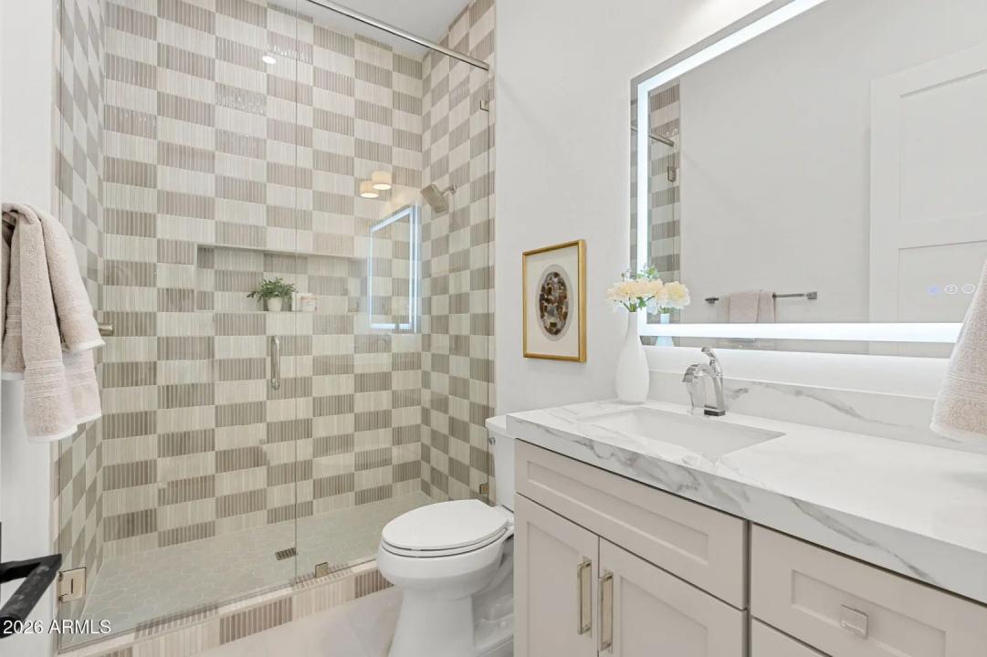 Real Estate Picture 20