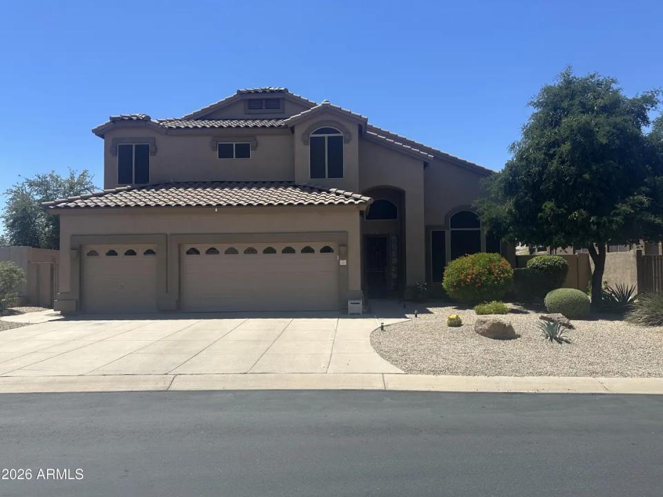 Real Estate Picture 1