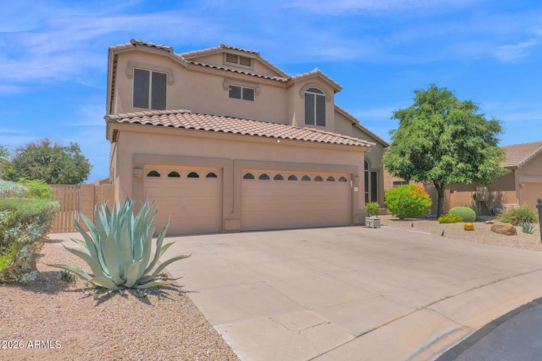 Real Estate Picture 4