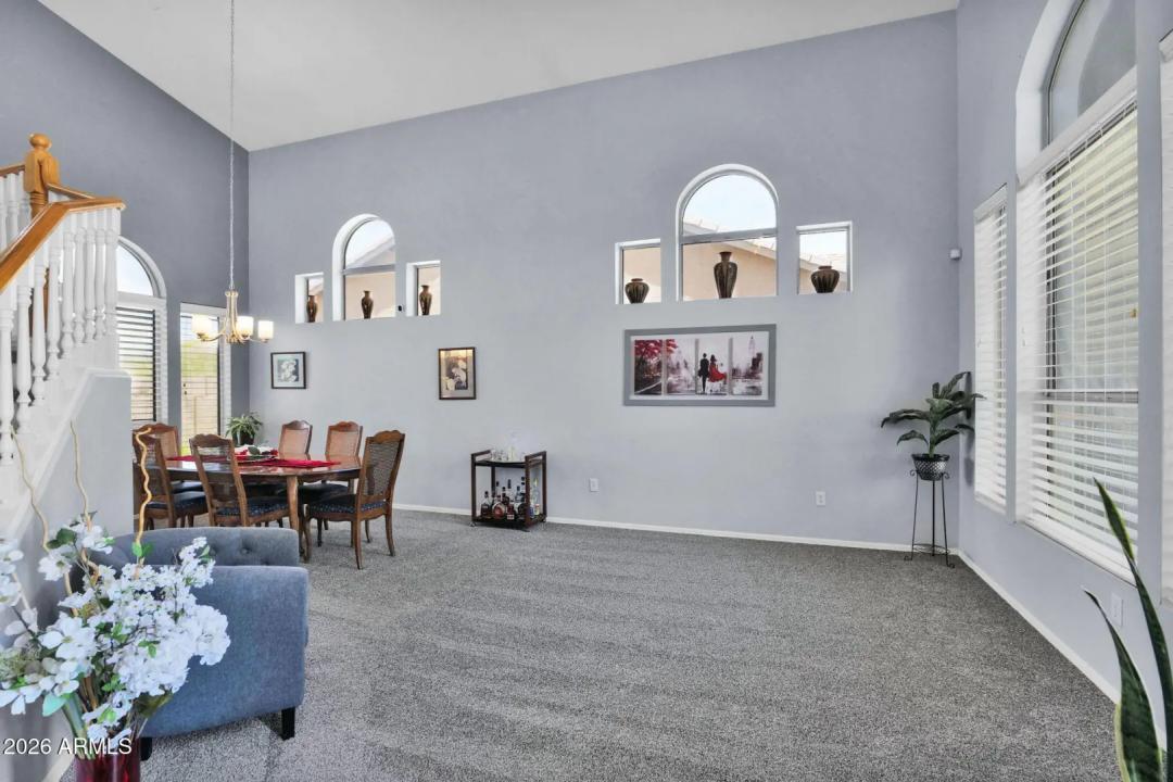 Real Estate Picture 7