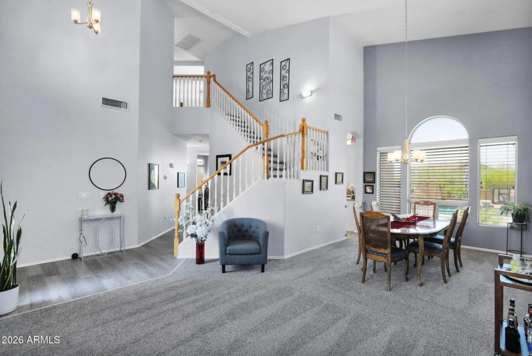 Real Estate Picture 8