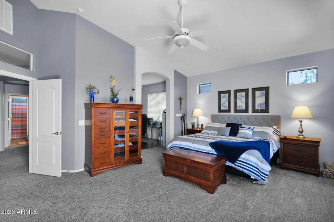 Real Estate Picture 24