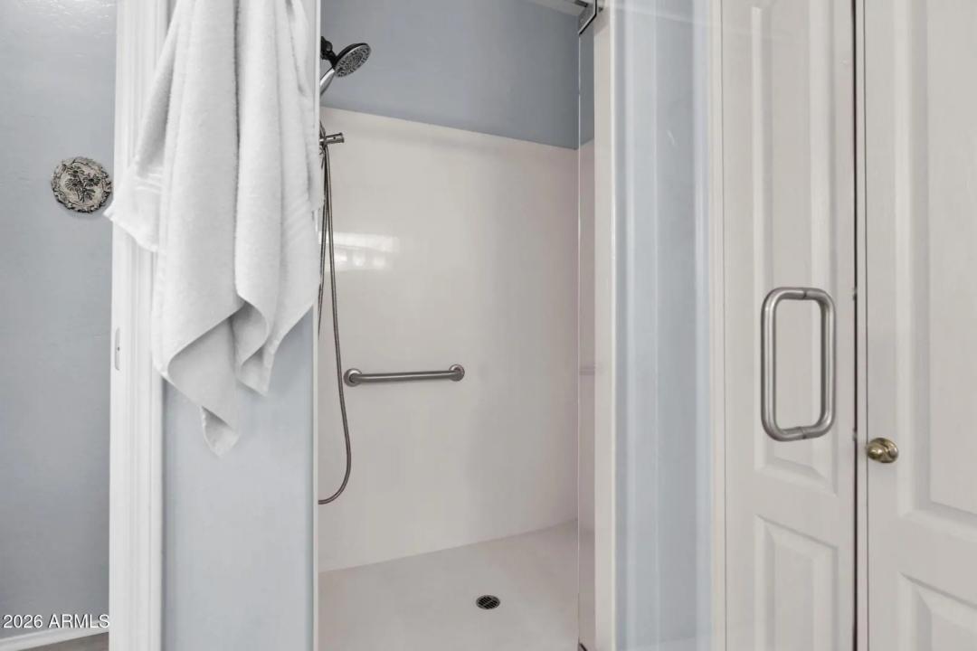 Real Estate Picture 30
