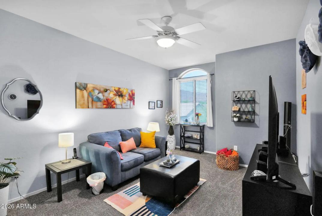 Real Estate Picture 33