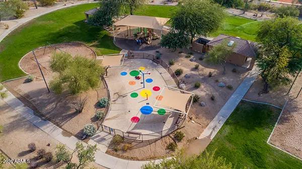 Real Estate Picture 51