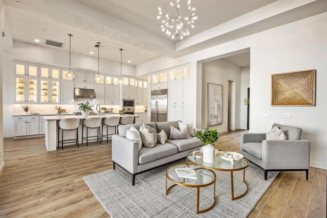 Real Estate Picture 16