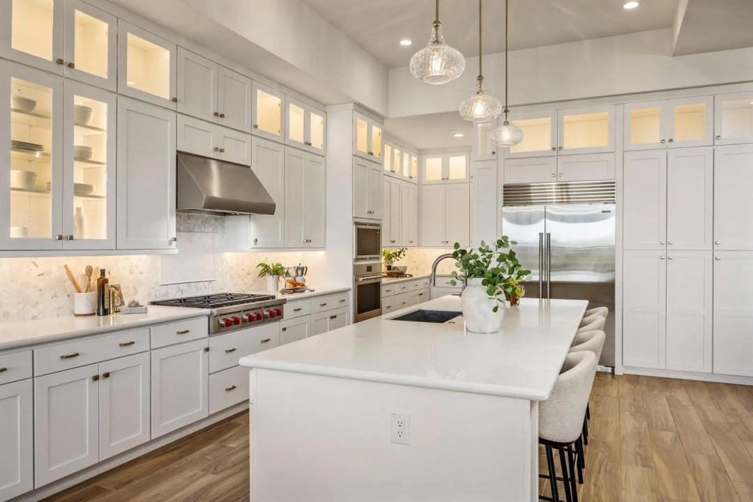 Real Estate Picture 19
