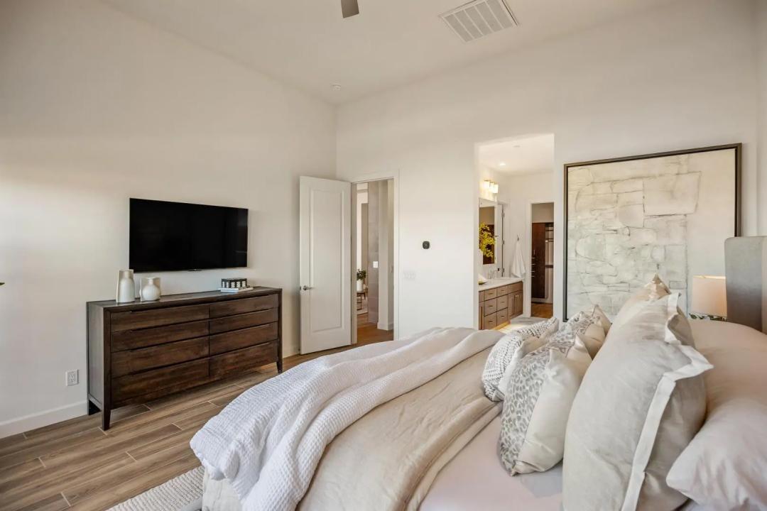 Real Estate Picture 31