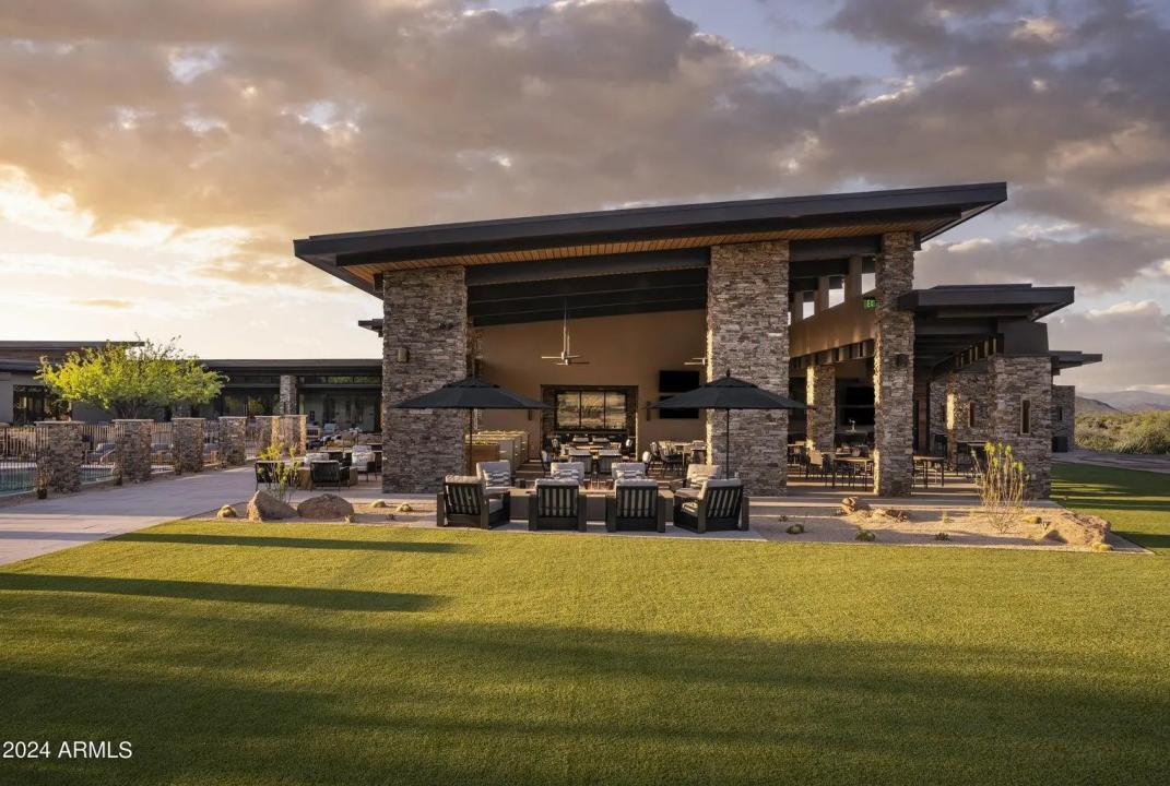 Real Estate Picture 80