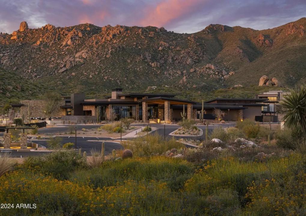 Real Estate Picture 90