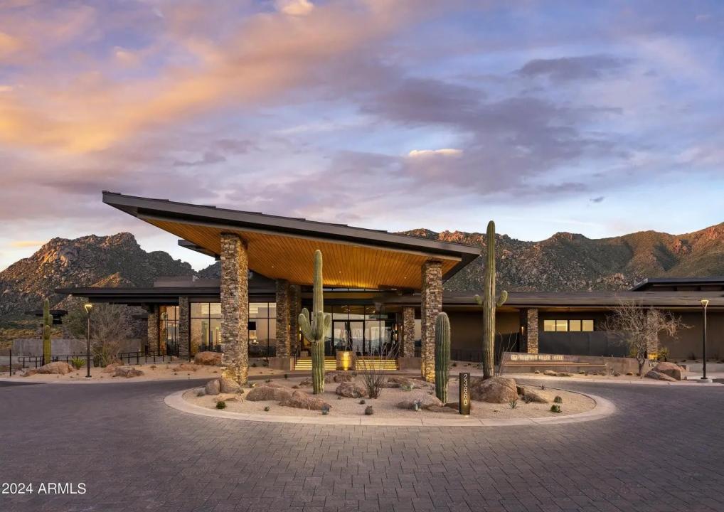 Real Estate Picture 95