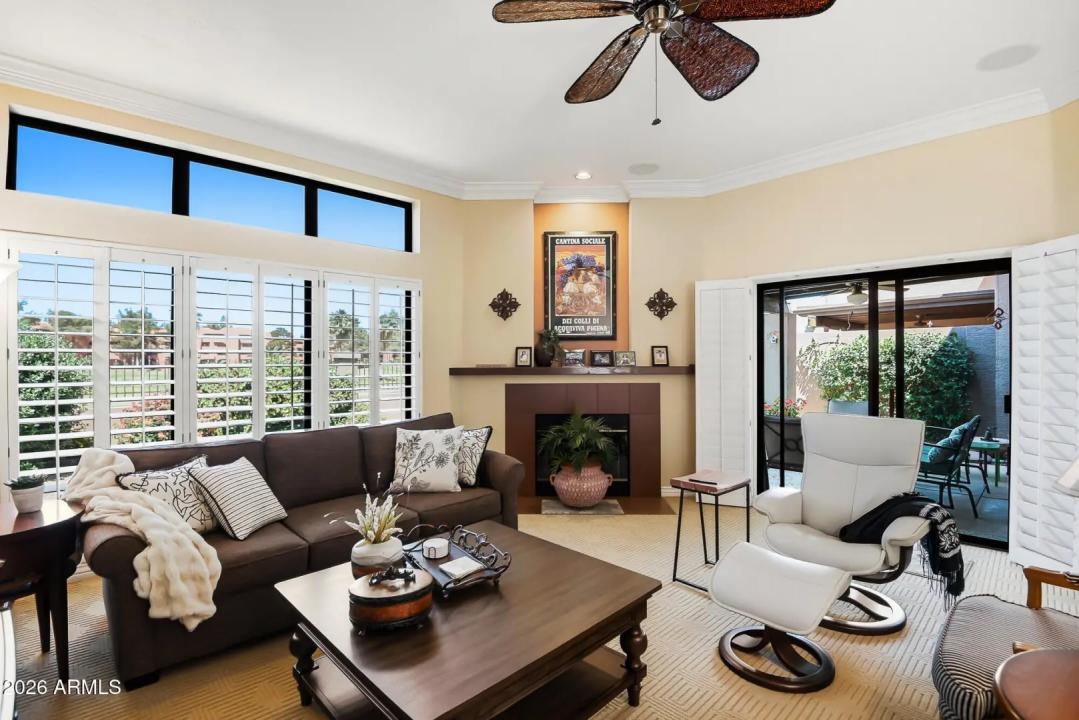 Real Estate Picture 3