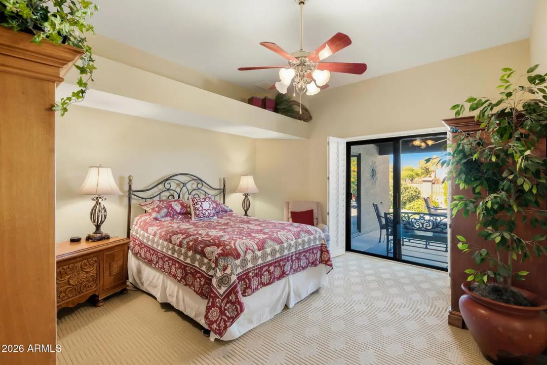 Real Estate Picture 5