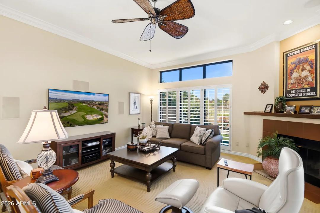 Real Estate Picture 7