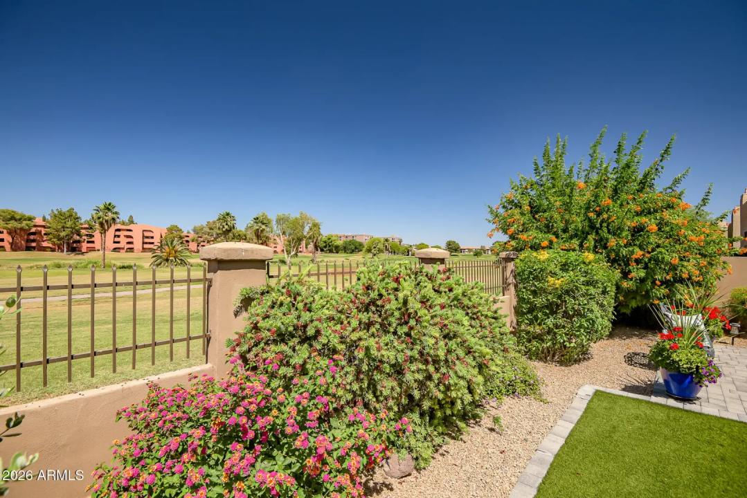 Real Estate Picture 18