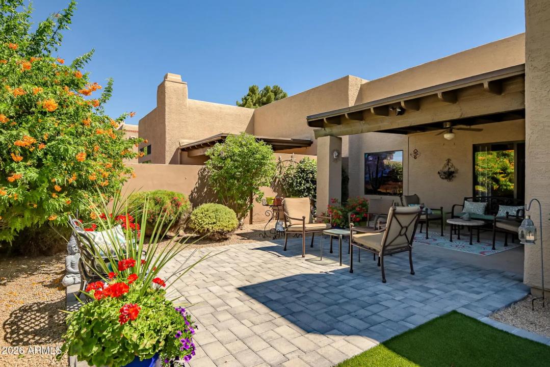 Real Estate Picture 19