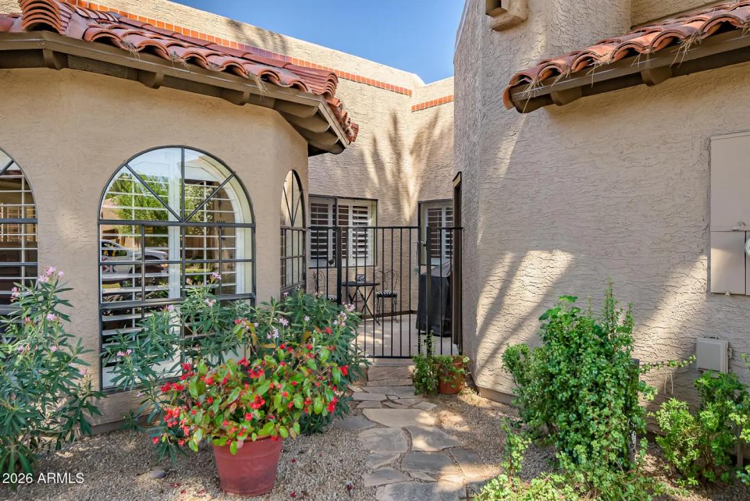 Real Estate Picture 15