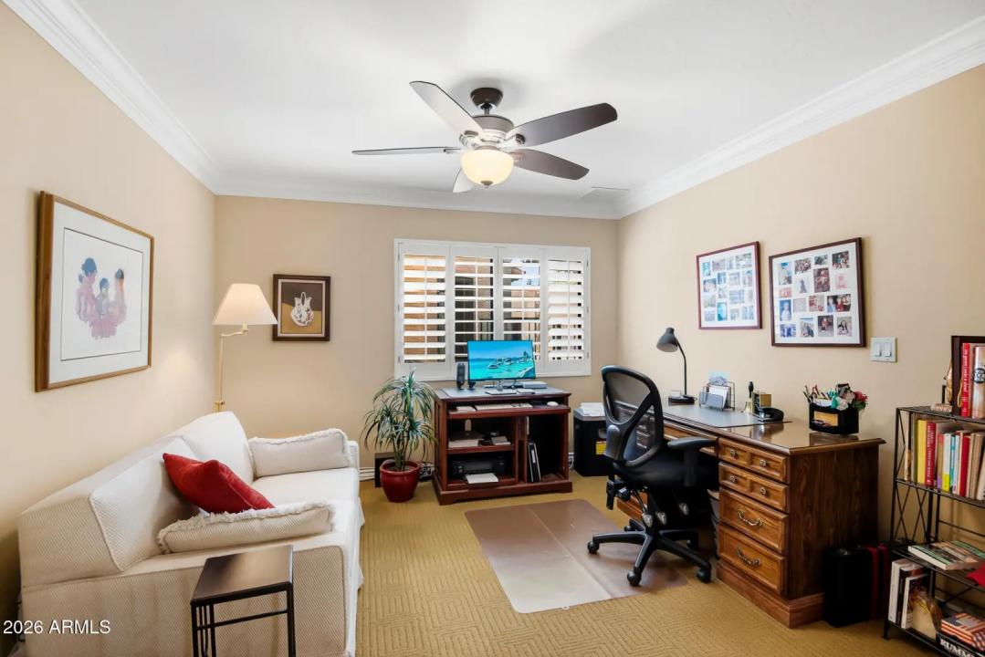 Real Estate Picture 14