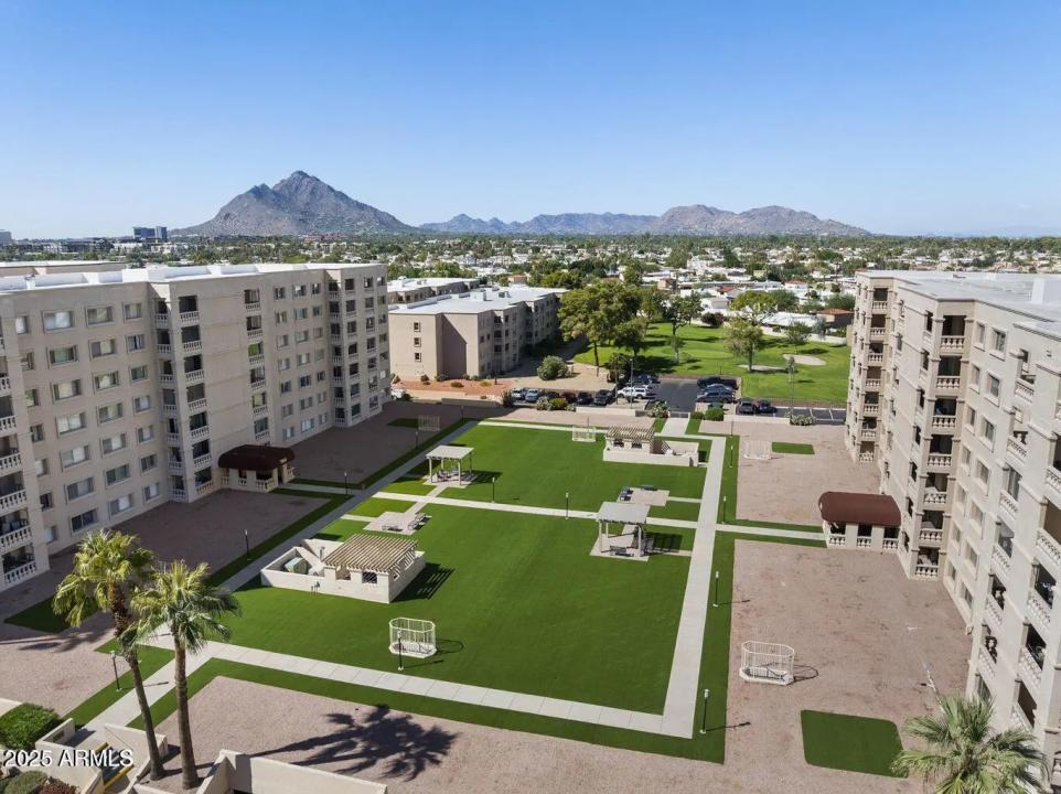 Real Estate Picture 7