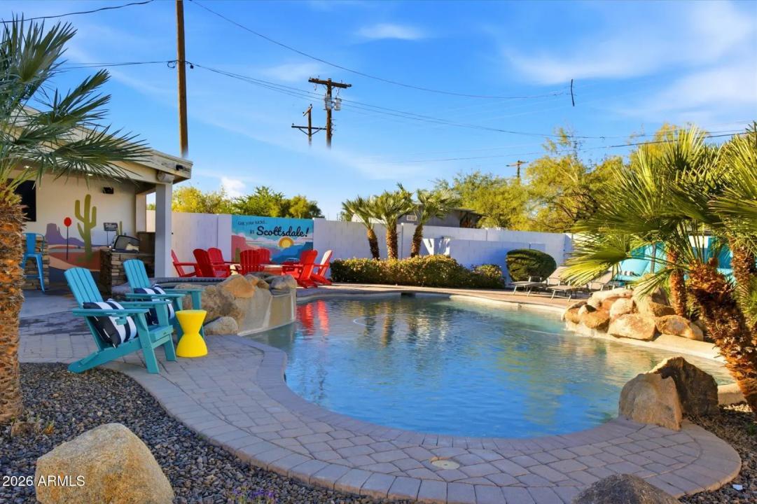 Real Estate Picture 25