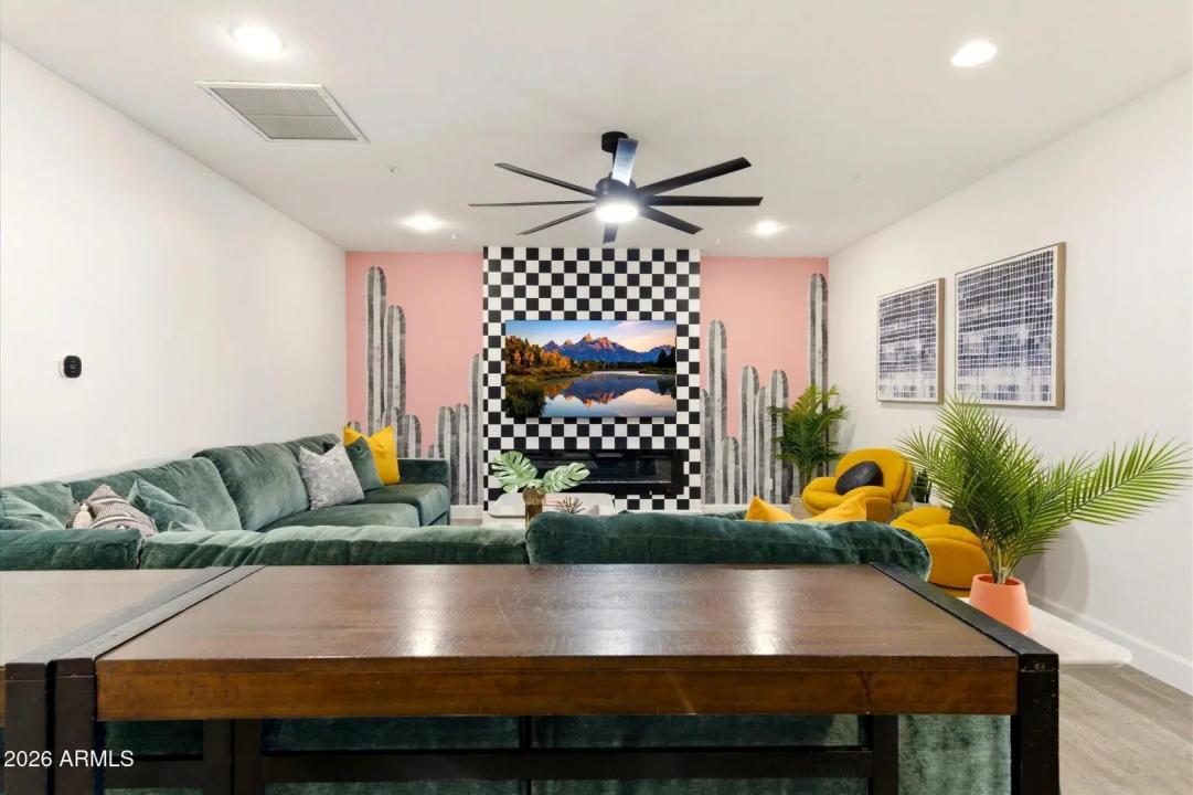 Real Estate Picture 40