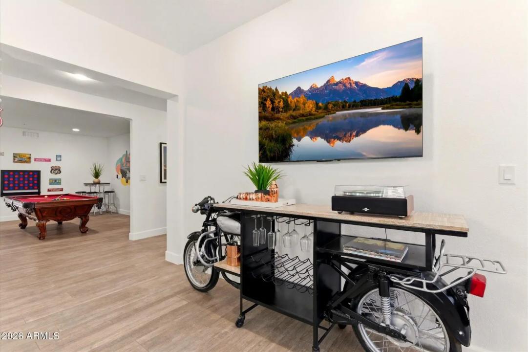Real Estate Picture 50