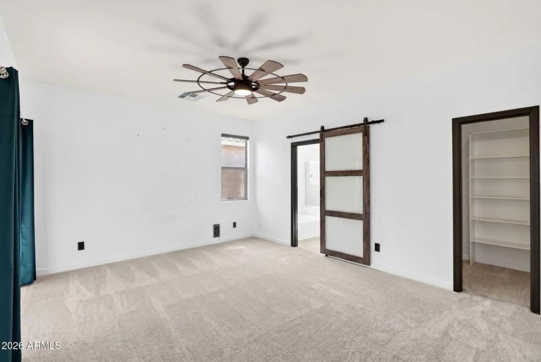 Real Estate Picture 24