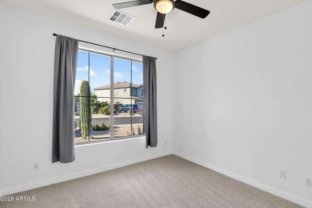Real Estate Picture 30