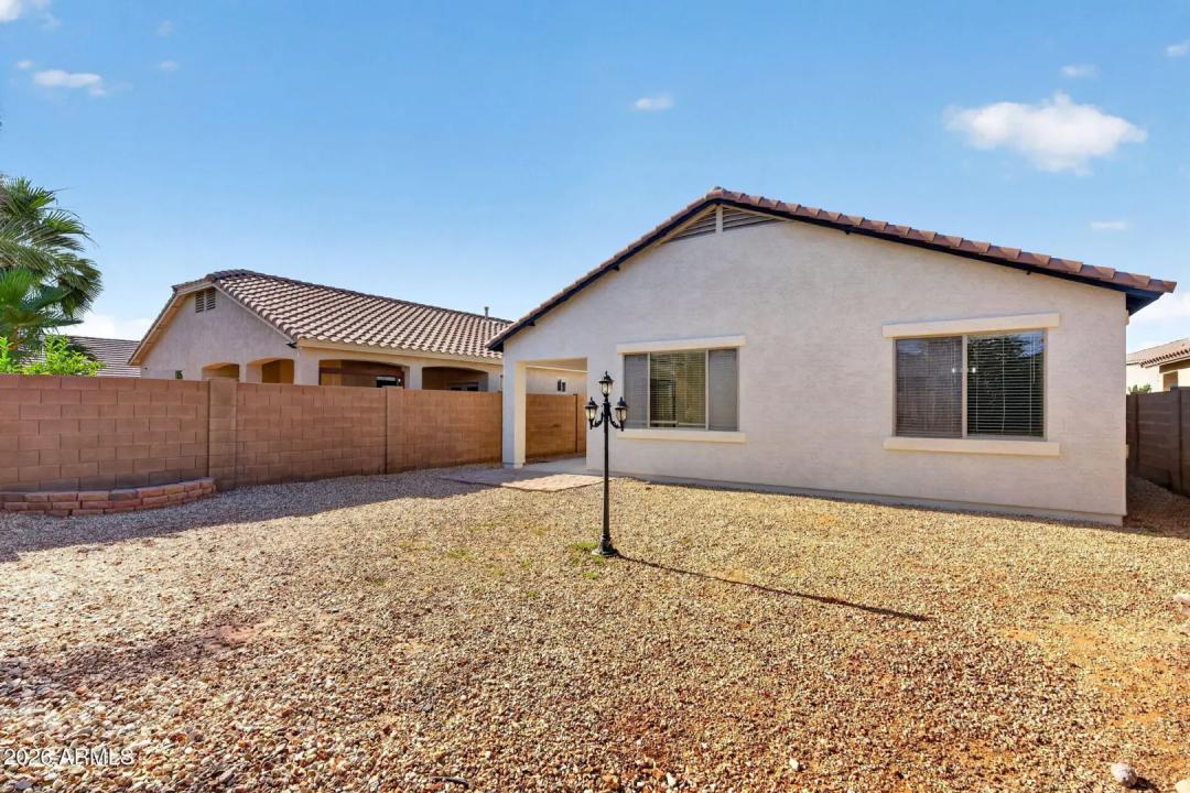 Real Estate Picture 37