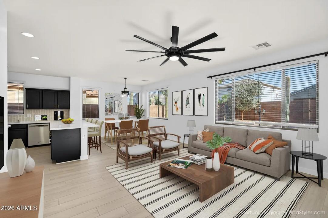 Real Estate Picture 9