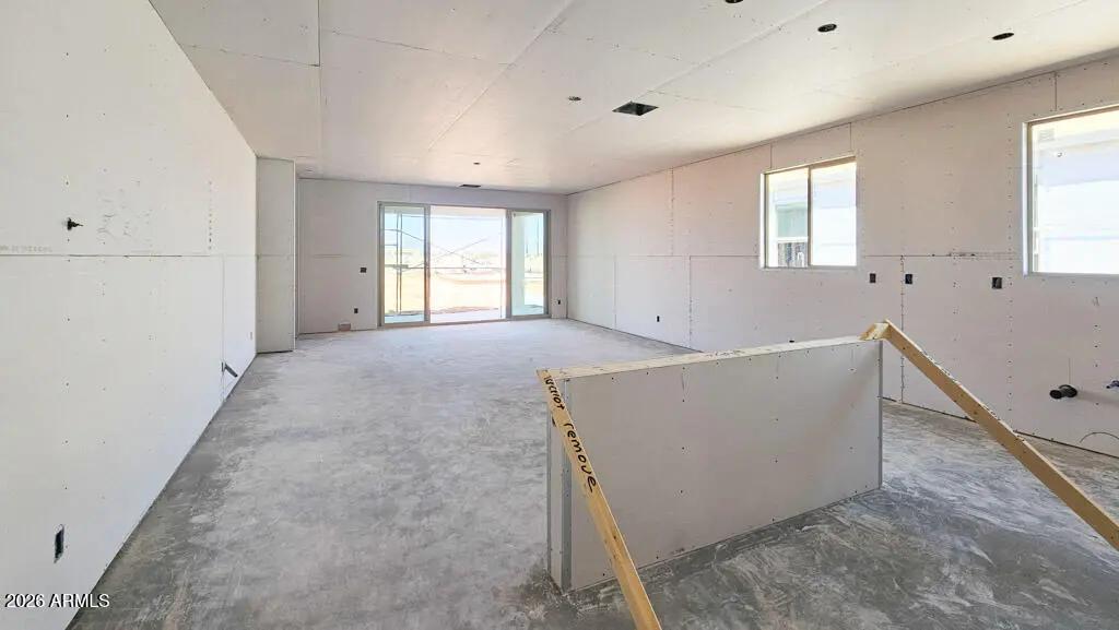 Real Estate Picture 3