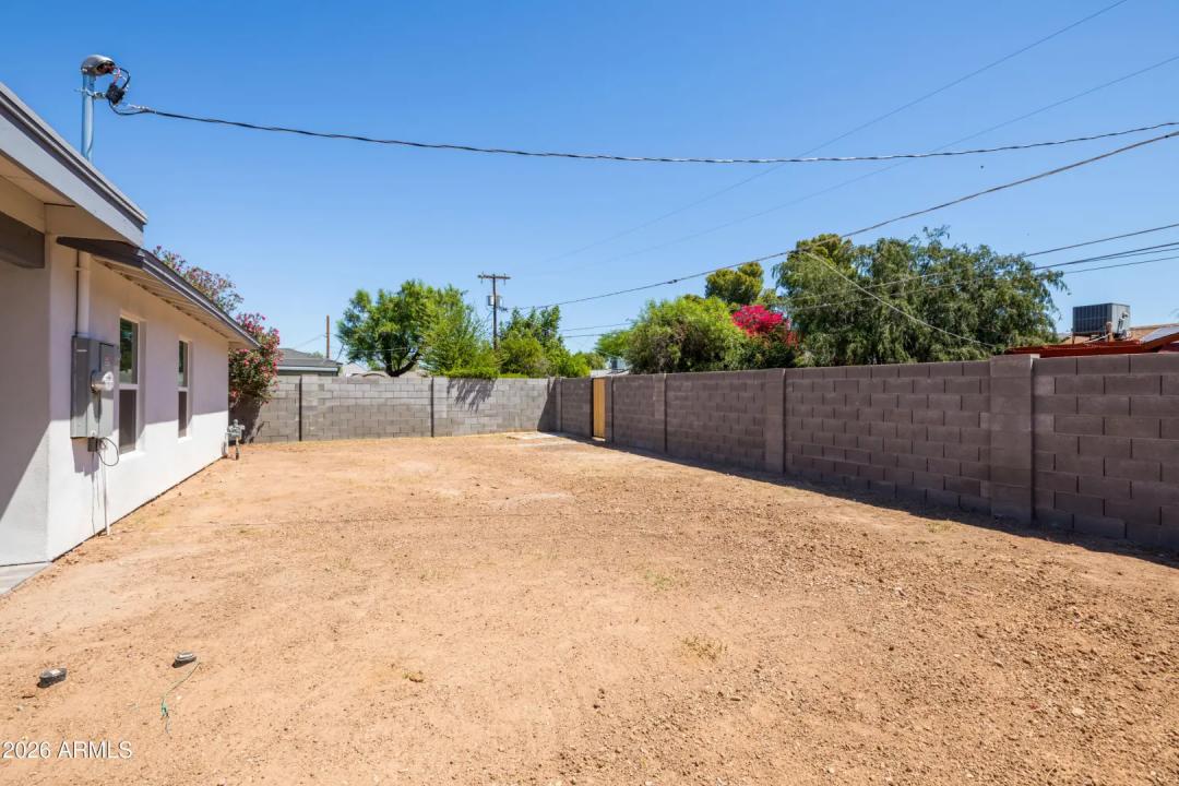 Real Estate Picture 28