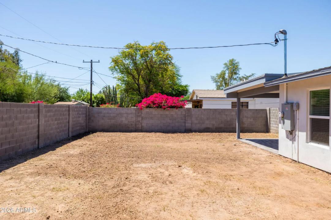 Real Estate Picture 33