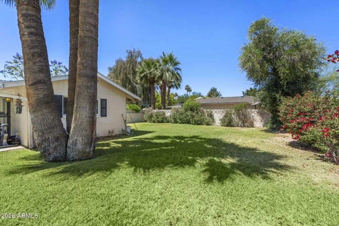 Real Estate Picture 22