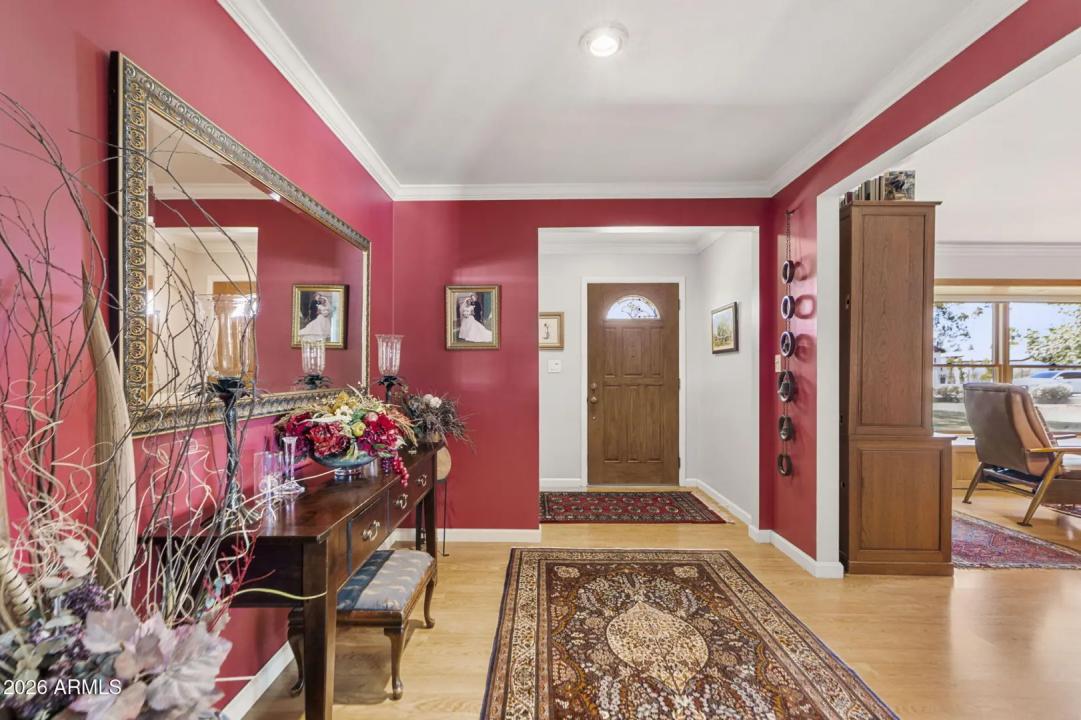 Real Estate Picture 6