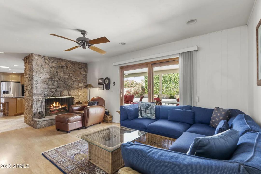 Real Estate Picture 13