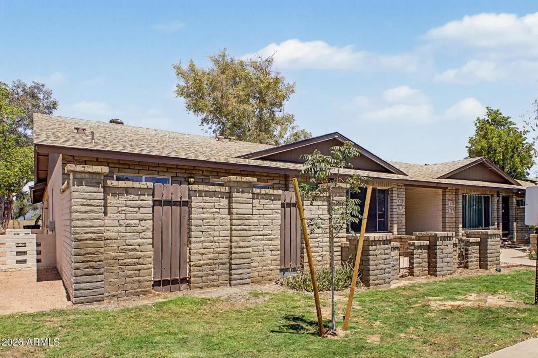 Real Estate Picture 5