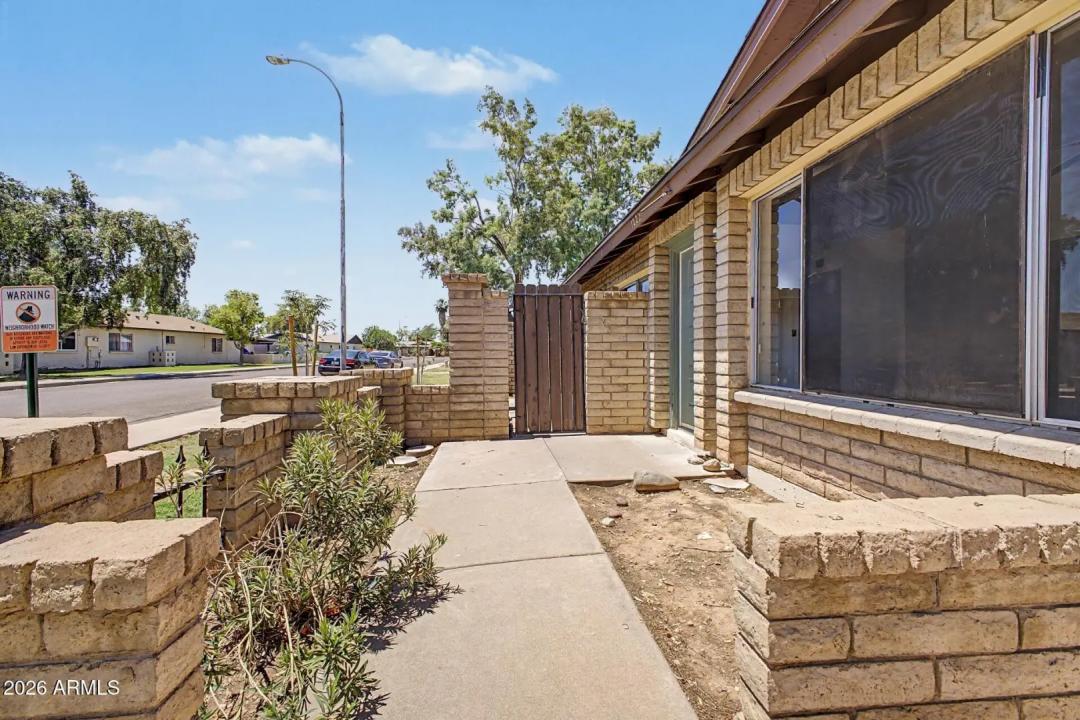 Real Estate Picture 6