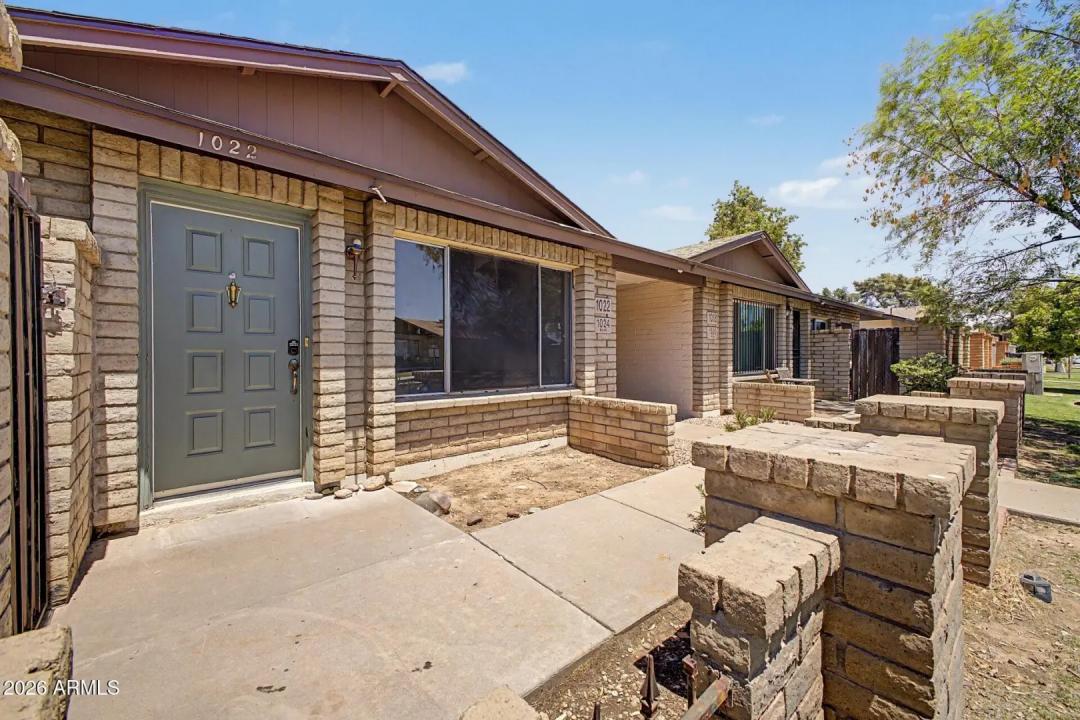 Real Estate Picture 7