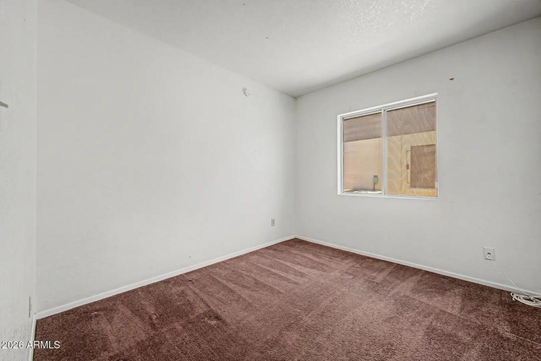 Real Estate Picture 20