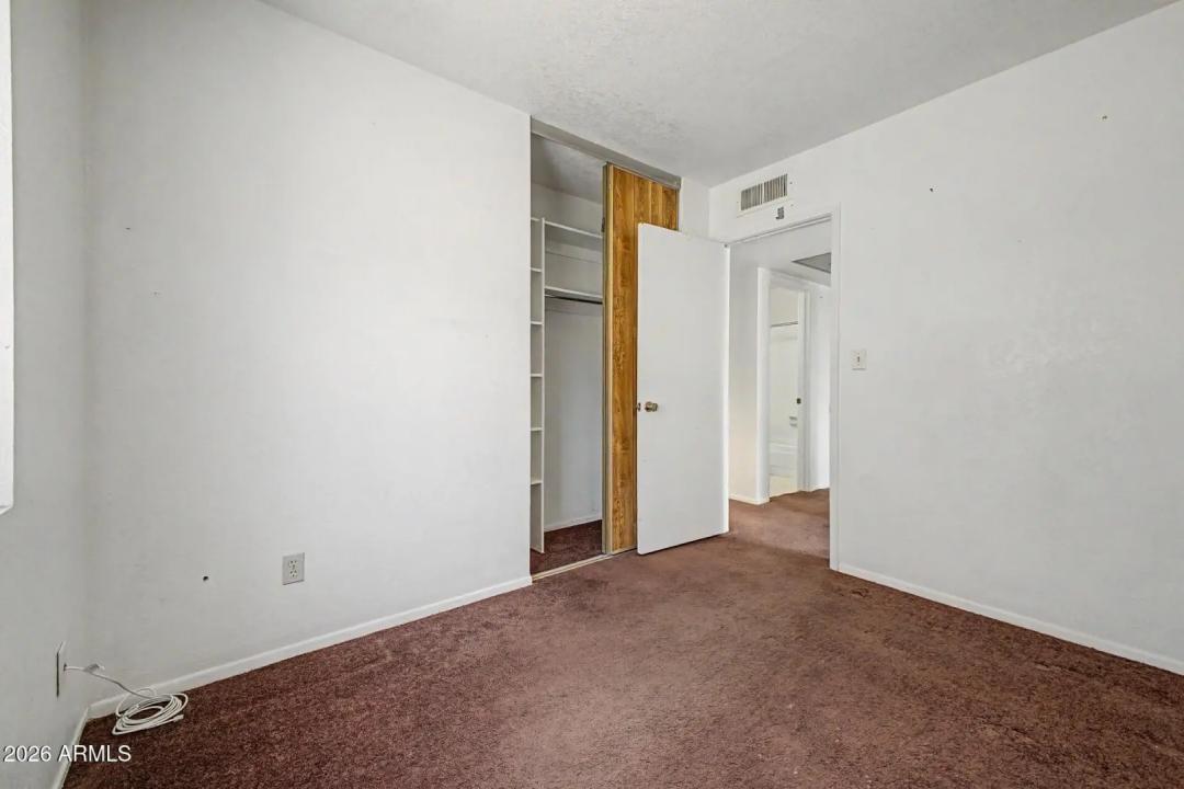 Real Estate Picture 21